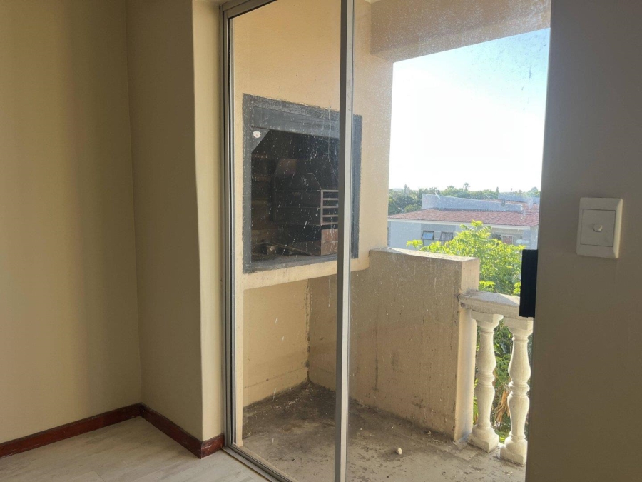 2 Bedroom Property for Sale in Parklands Western Cape